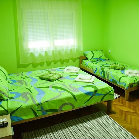 Hotel Prenociste Pilot à Ni Extérieur photo