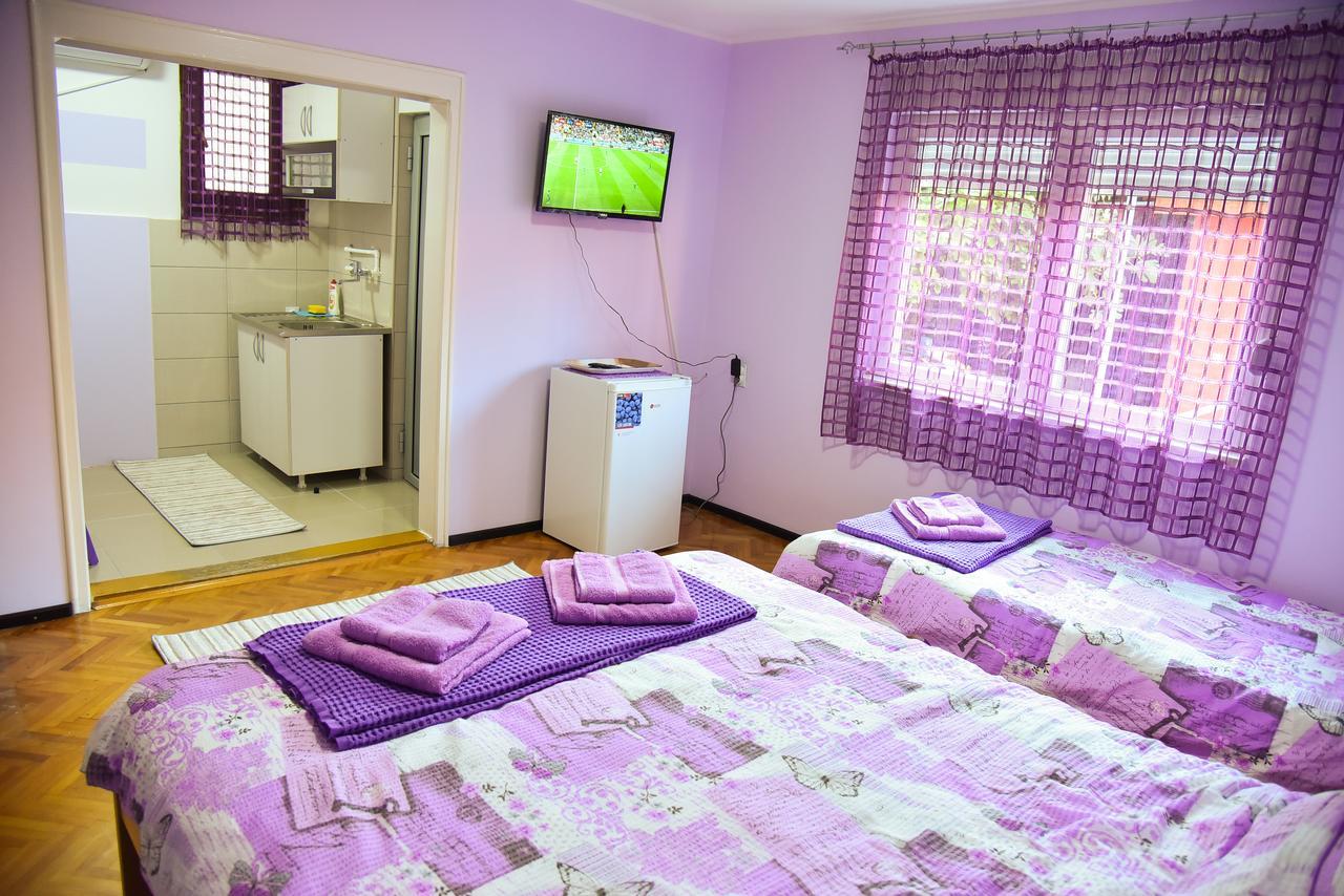 Hotel Prenociste Pilot à Ni Extérieur photo