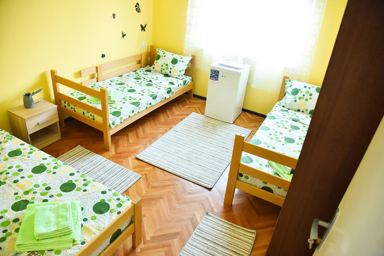 Hotel Prenociste Pilot à Ni Extérieur photo