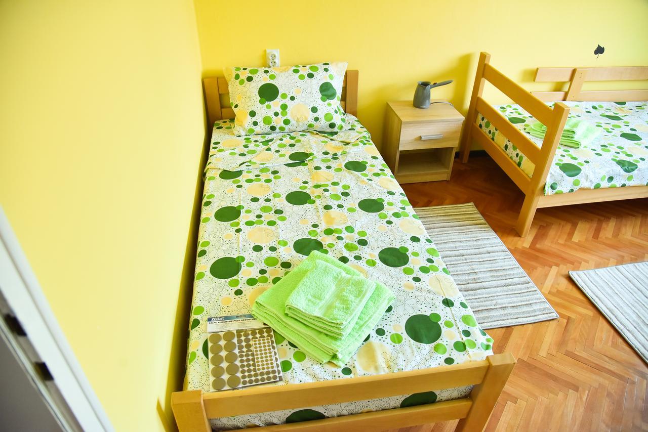 Hotel Prenociste Pilot à Ni Extérieur photo